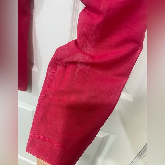 90 Degrees by Reflex Hot Pink mesh cutouts SZ Medium - Picture 5 of 6